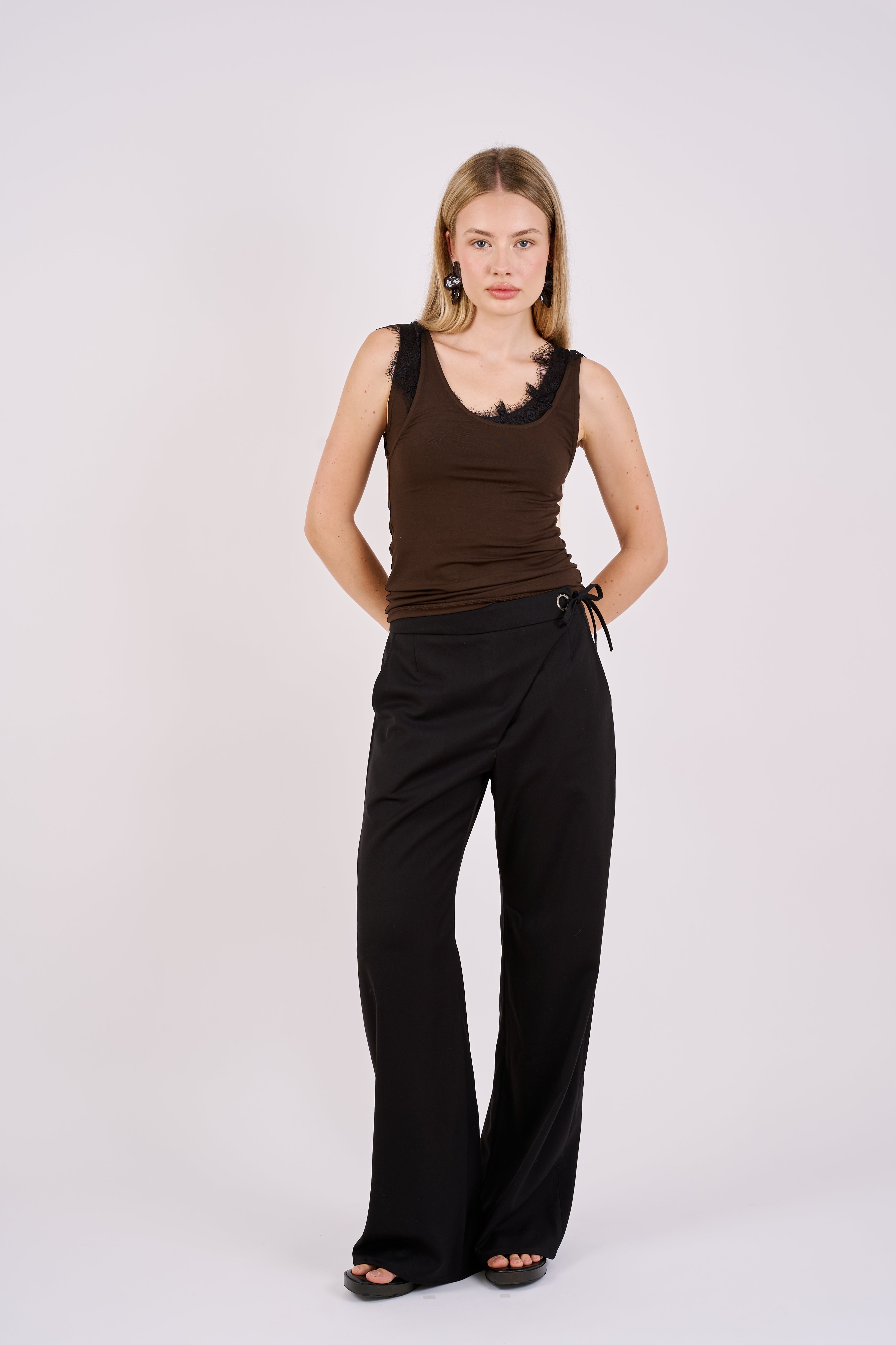 Double Top - brown