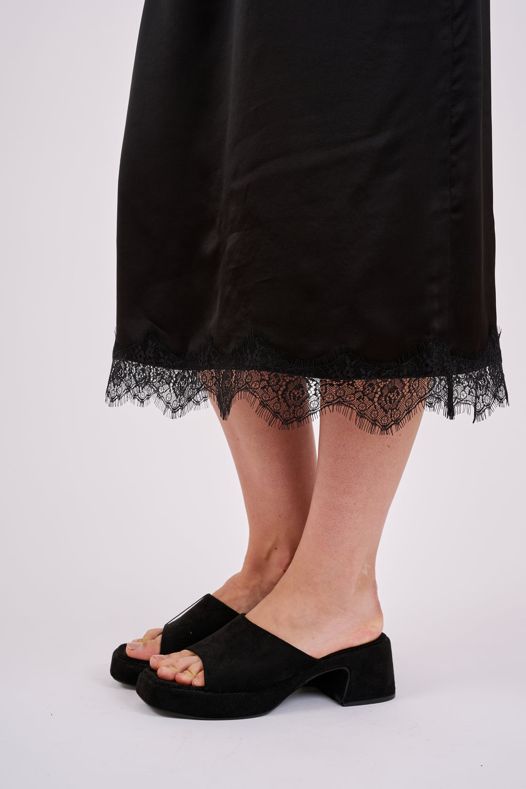 Lace Skirt - all black